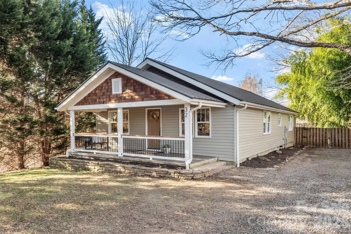 32 Youngs Cove Road, Candler, NC 28715 - Image #1