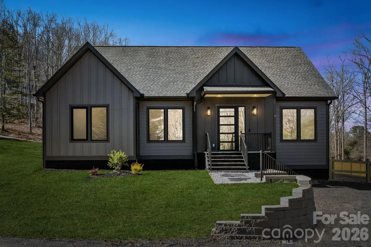 5 Trevs Way, Fletcher, NC 28732 - Image #1