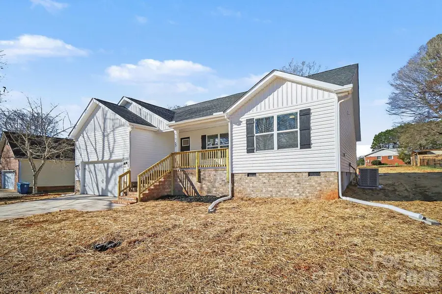 2025 Picnic Drive, Newton, NC 28658 - Image #2