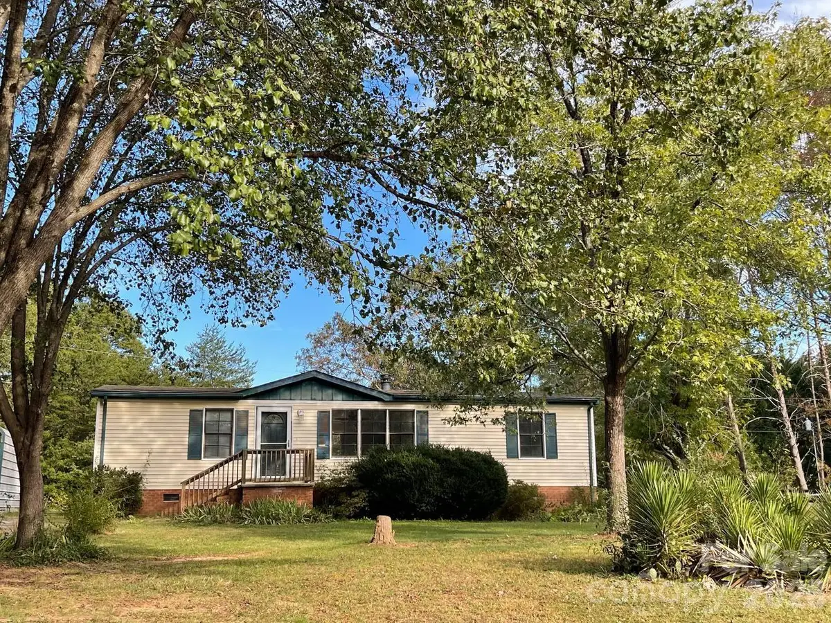 4810 Stratford Lane, Denver, NC 28037 - Image #1