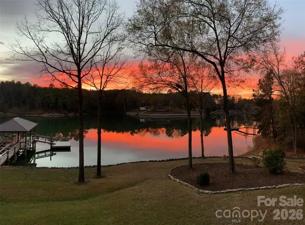 2240 Duck Cove Lane, York, SC 29745