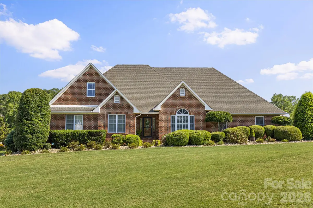 350 Royal Burgess Drive, Campobello, SC 29322 - Image #1