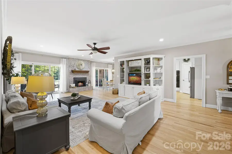 350 Royal Burgess Drive, Campobello, SC 29322 - Image #2