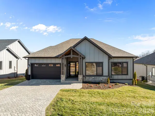 312 Avery Trail Drive, Arden, NC 28704