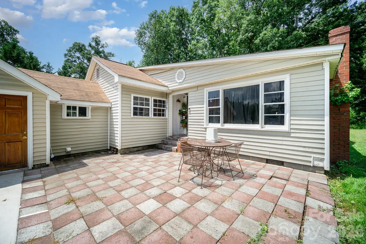 5331 Beam Lake Drive, Charlotte, NC 28216 - Image #1