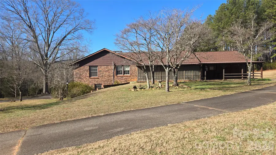 591 Landrum Road, Columbus, NC 28722 - Image #2