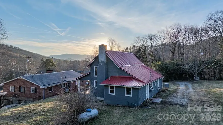 40 Painter Road, Banner Elk, NC 28604 - Image #2