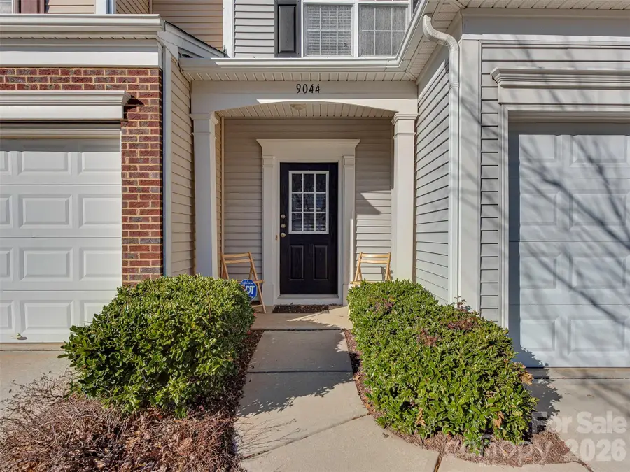 9044 Mcalwaine Preserve Avenue, Charlotte, NC 28277 - Image #3