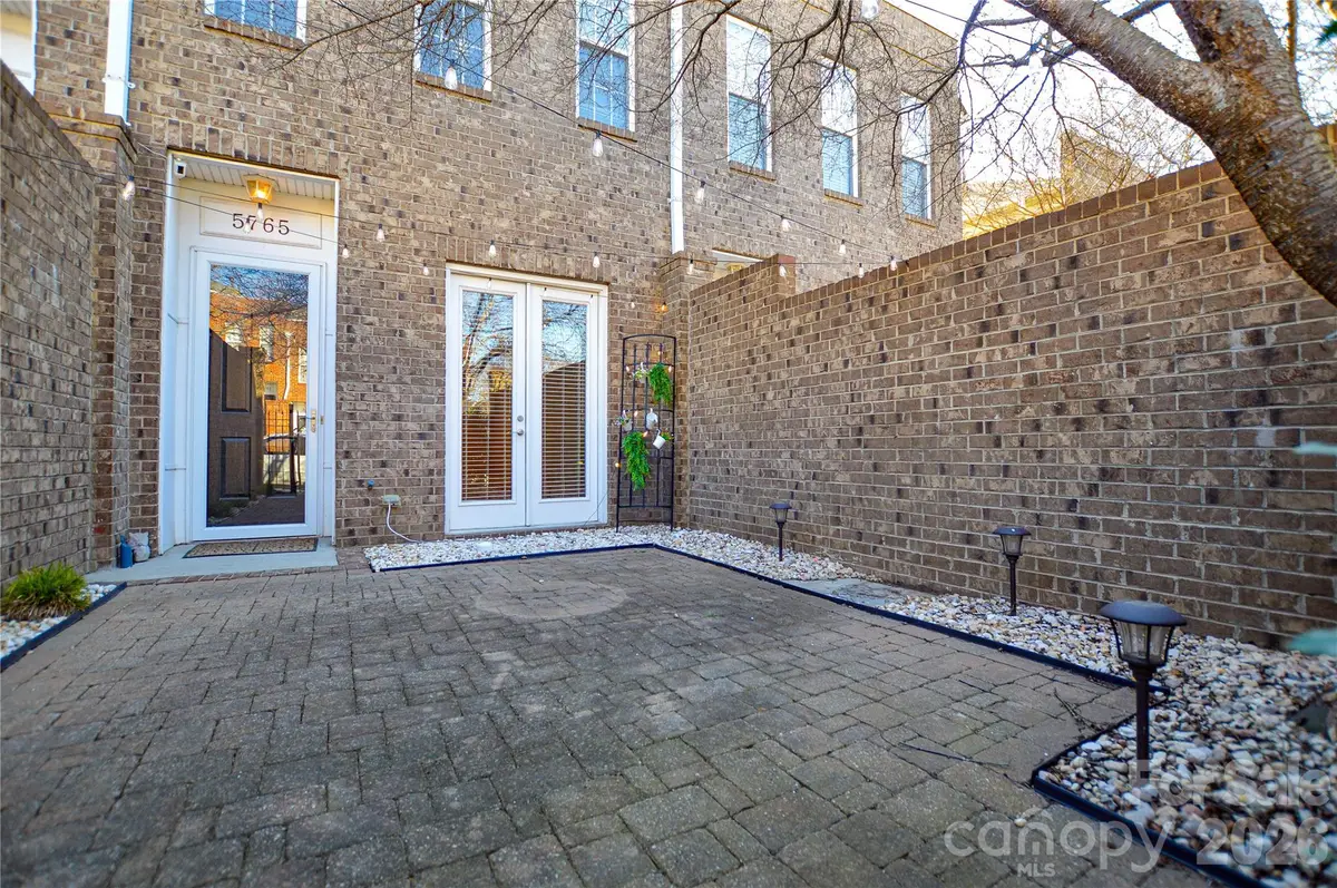 5765 Village Drive Nw, Concord, NC 28027 - Image #1