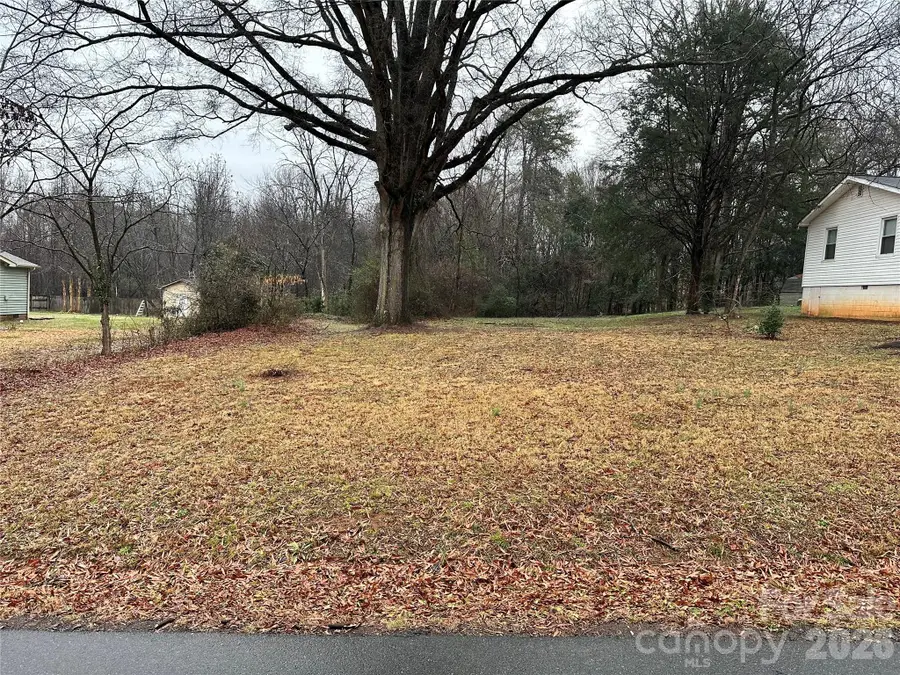 9409 Misenheimer Road, Charlotte, NC 28215 - Image #2