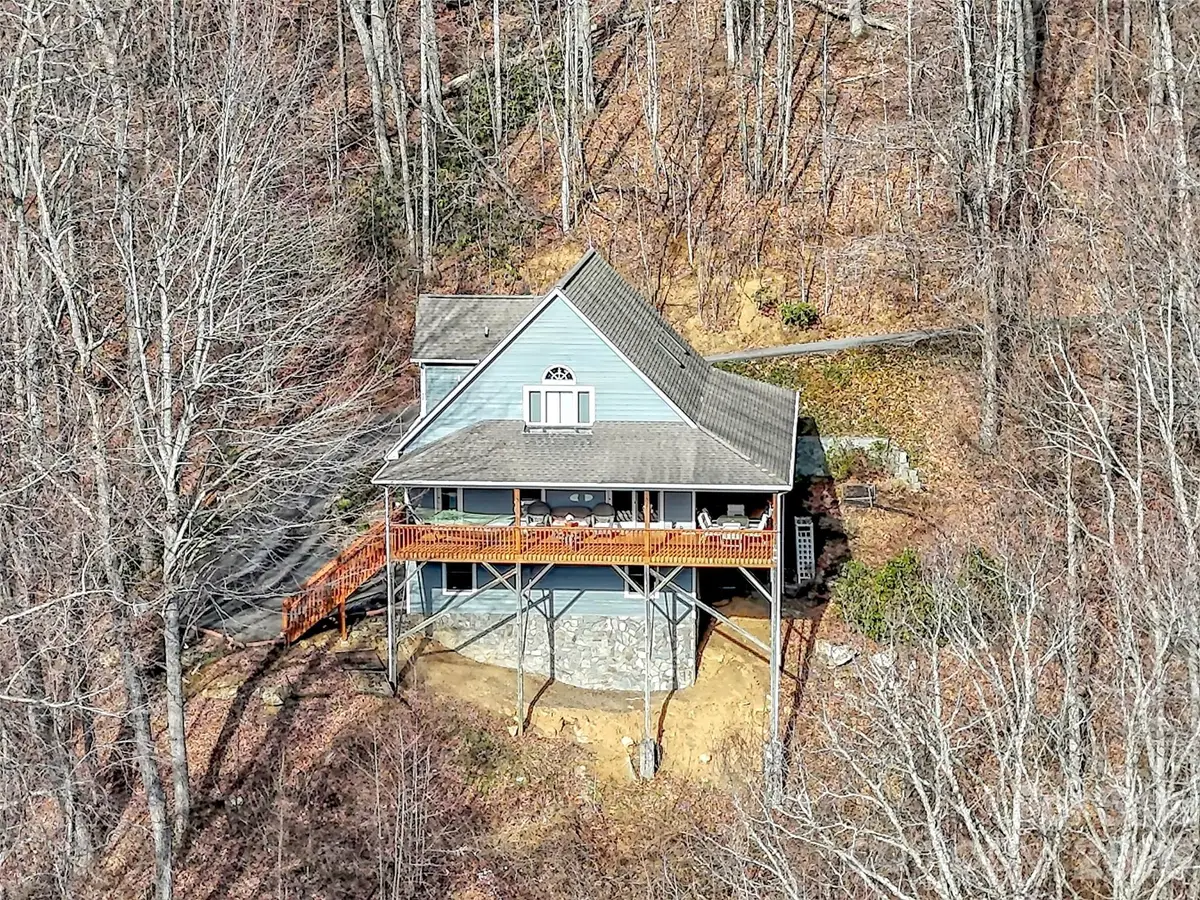 371 Falcon Ridge Drive, Waynesville, NC 28786 - Image #1