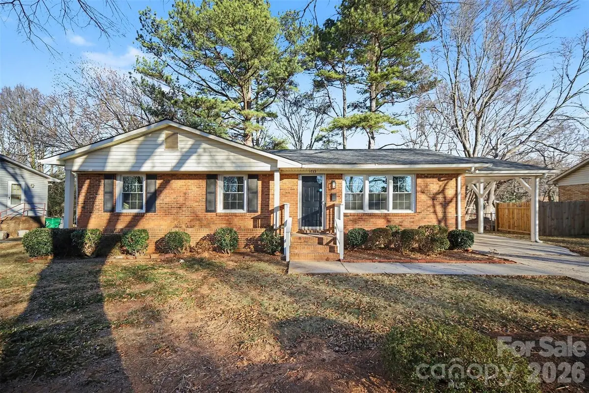 1733 Pondella Drive, Charlotte, NC 28213 - Image #1