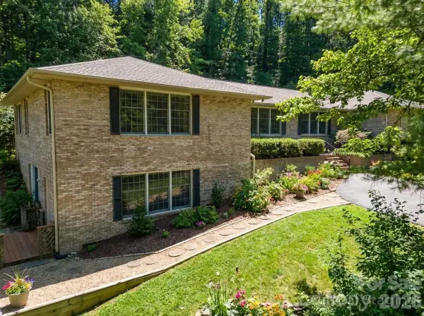 310 Claremont Drive, Flat Rock, NC 28731