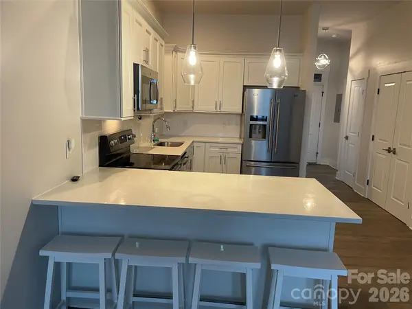 935 Mcalway Road #303, Charlotte, NC 28211