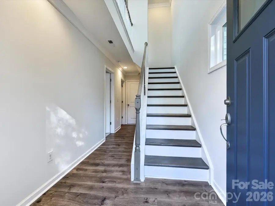 332 Hastings Run Drive, Charlotte, NC 28211 - Image #3