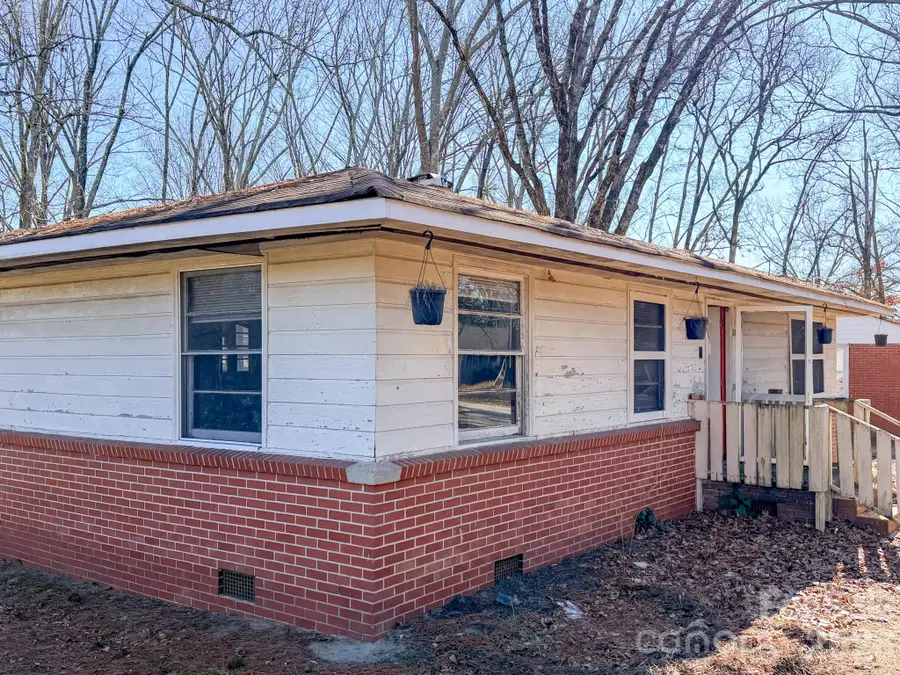 1035 S Stonewall Avenue, Rock Hill, SC 29730 - Image #2