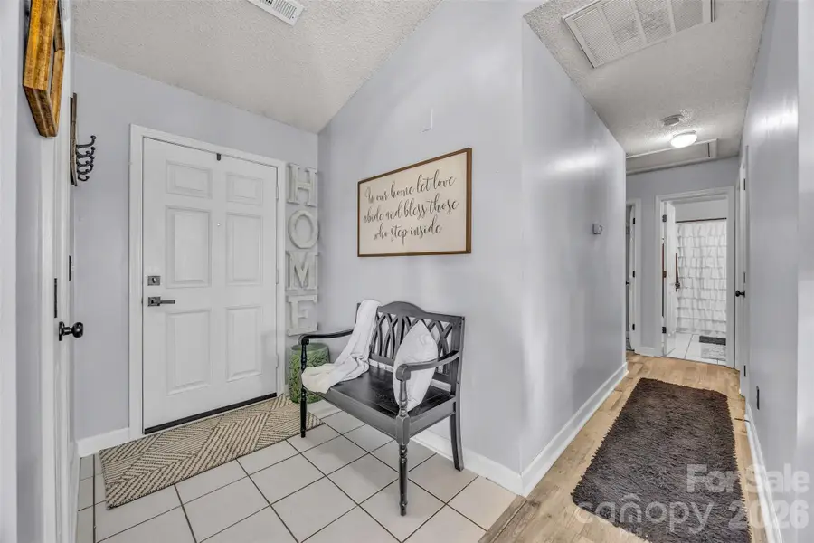 1959 8th Street Se, Hickory, NC 28602 - Image #2