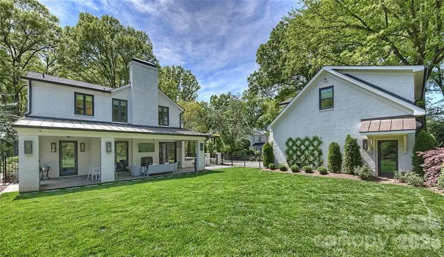 1935 Queens Road W, Charlotte, NC 28207 - Image #2