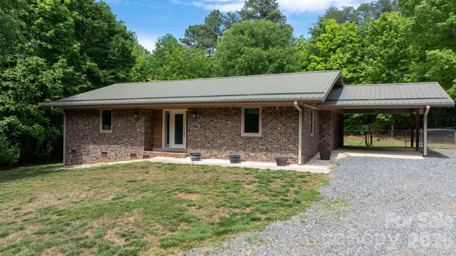 4586 Charlotte Street, Conover, NC 28613 - #3