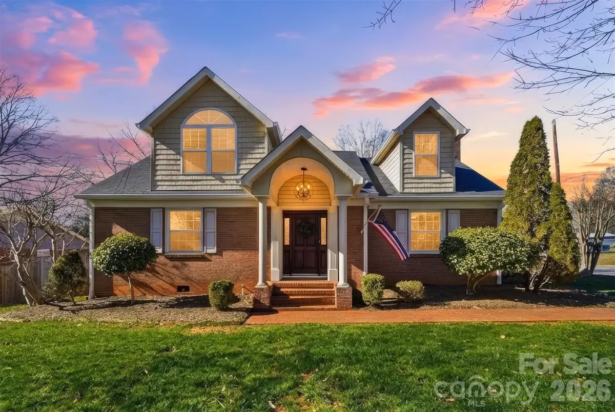 1002 S Brady Avenue, Newton, NC 28658 - Image #1