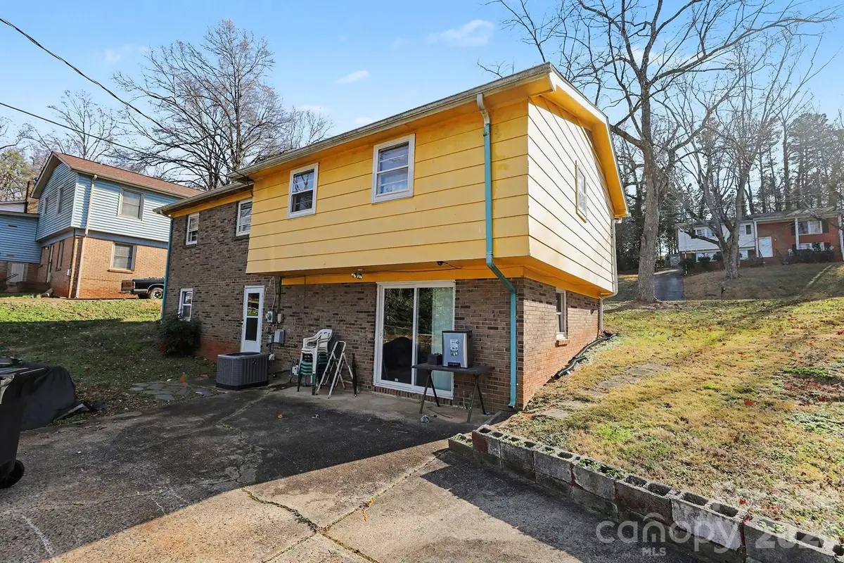 314 Westham Ridge Road, Charlotte, NC 28217 - Image #1