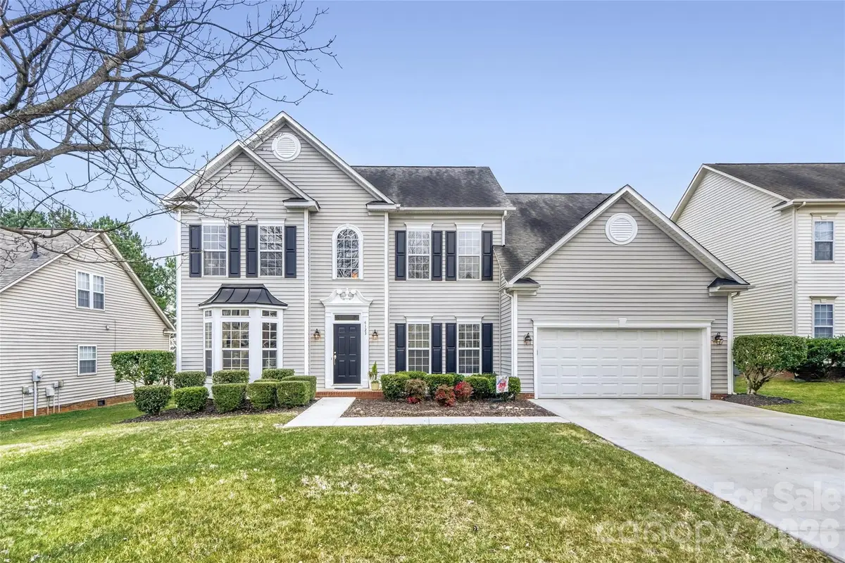 4123 Meadowview Hills Drive, Charlotte, NC 28269 - Image #1