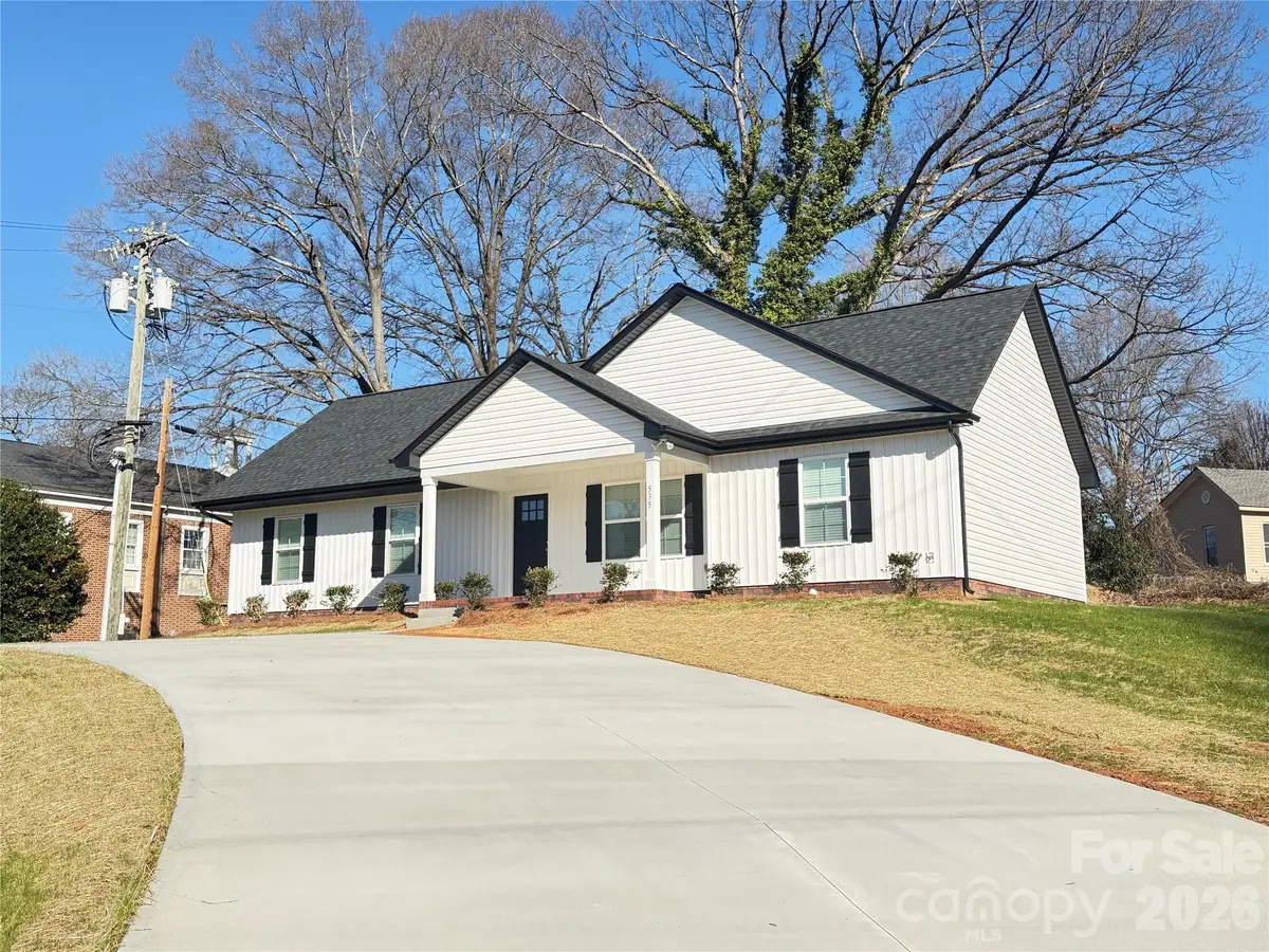 535 Martin Luther King Jr Avenue, Kannapolis, NC 28083 - Image #1
