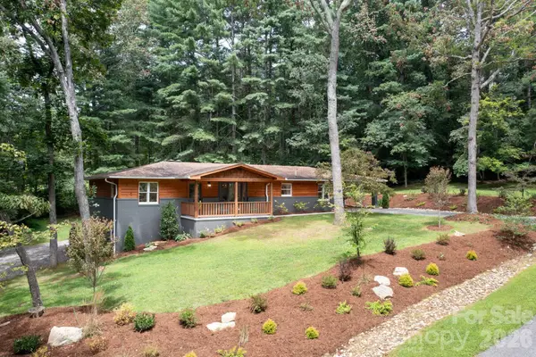 15 Pine Ridge Court, Fletcher, NC 28732