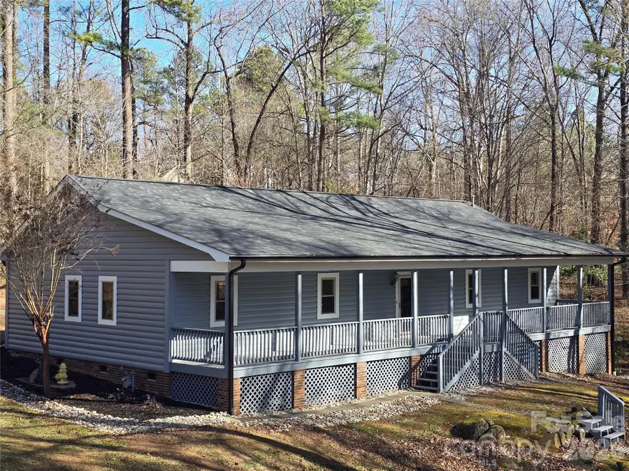 6802 Lowesville Lane, Stanley, NC 28164 - Image #2