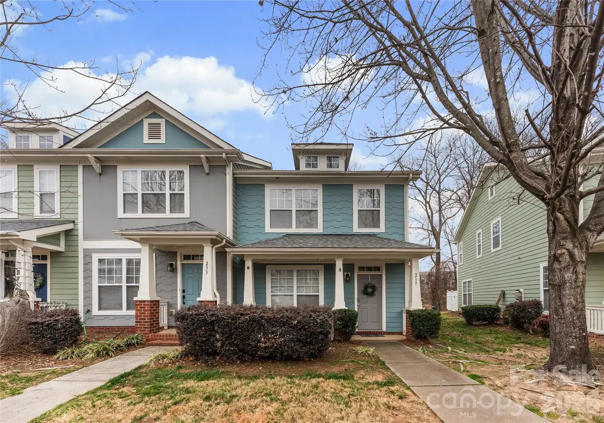 237 Hurston Circle, Charlotte, NC 28208 - Image #1