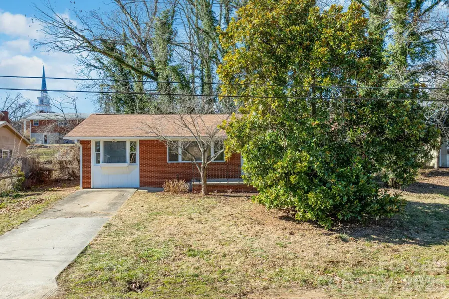 19 Browndale Road, Asheville, NC 28805 - Image #2