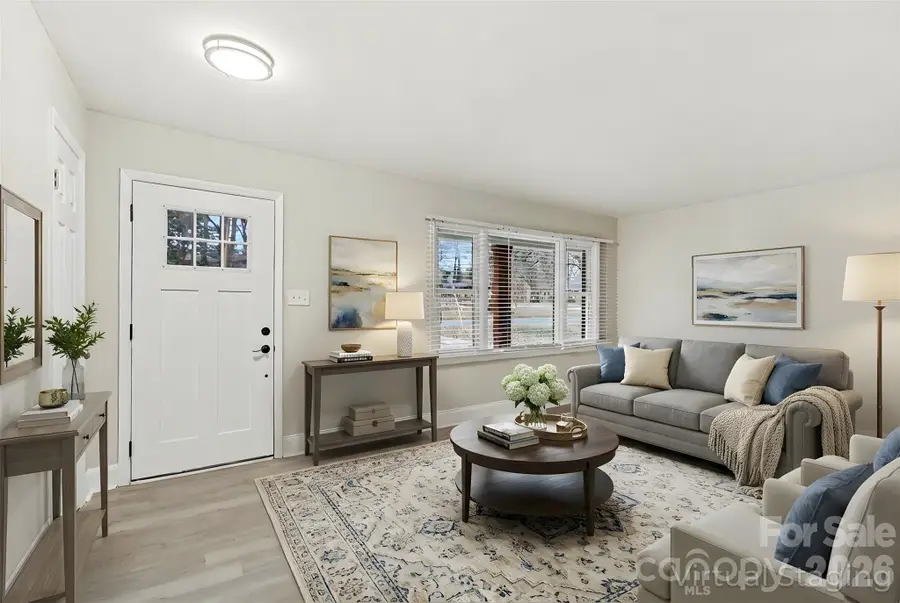 5448 Kinsale Lane, Charlotte, NC 28215 - Image #3