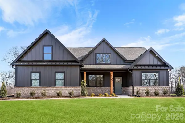 135 Harbourtown Drive, Kings Mountain, NC 28086