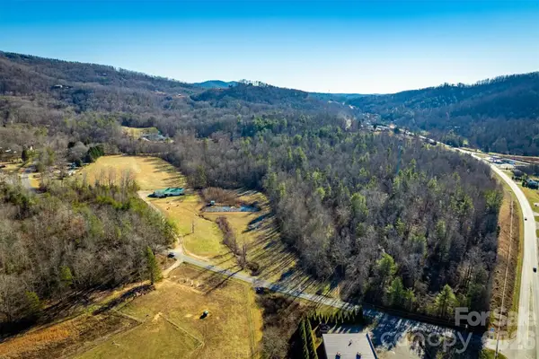 2700 Dav Avenue, Morganton, NC 28655