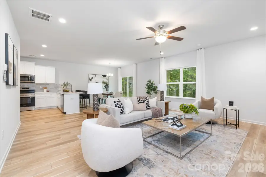 539 Dawn Circle, Charlotte, NC 28213 - Image #3