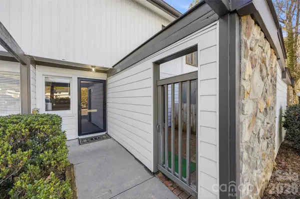 3617 Maple Glen Lane, Charlotte, NC 28226