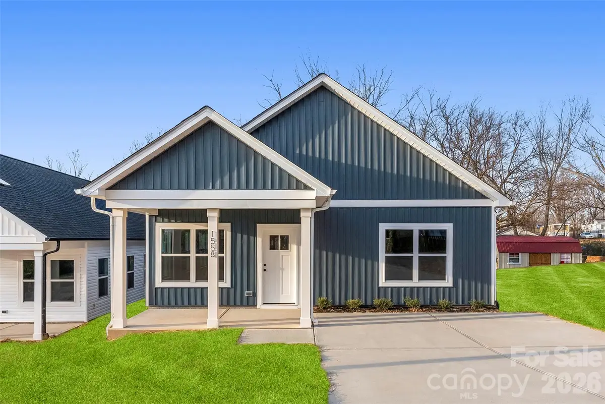 1554 7th Avenue Drive Sw, Hickory, NC 28602 - Image #1