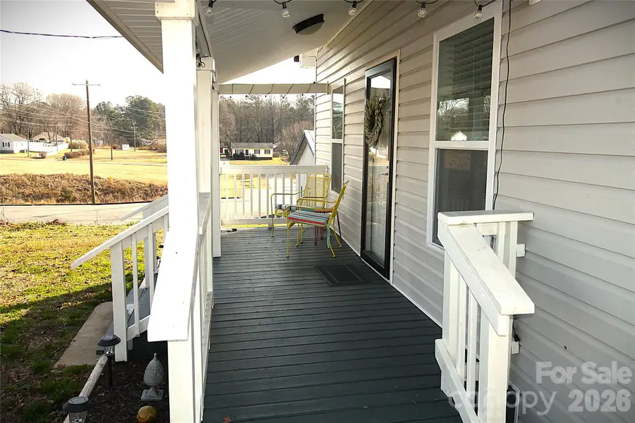 112 E Hartford Avenue E, Bessemer City, NC 28016 - Image #3