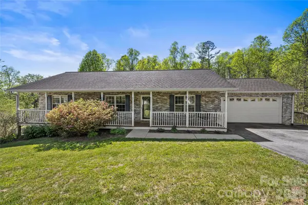 335 Hemlock Spring Trail, Weaverville, NC 28787