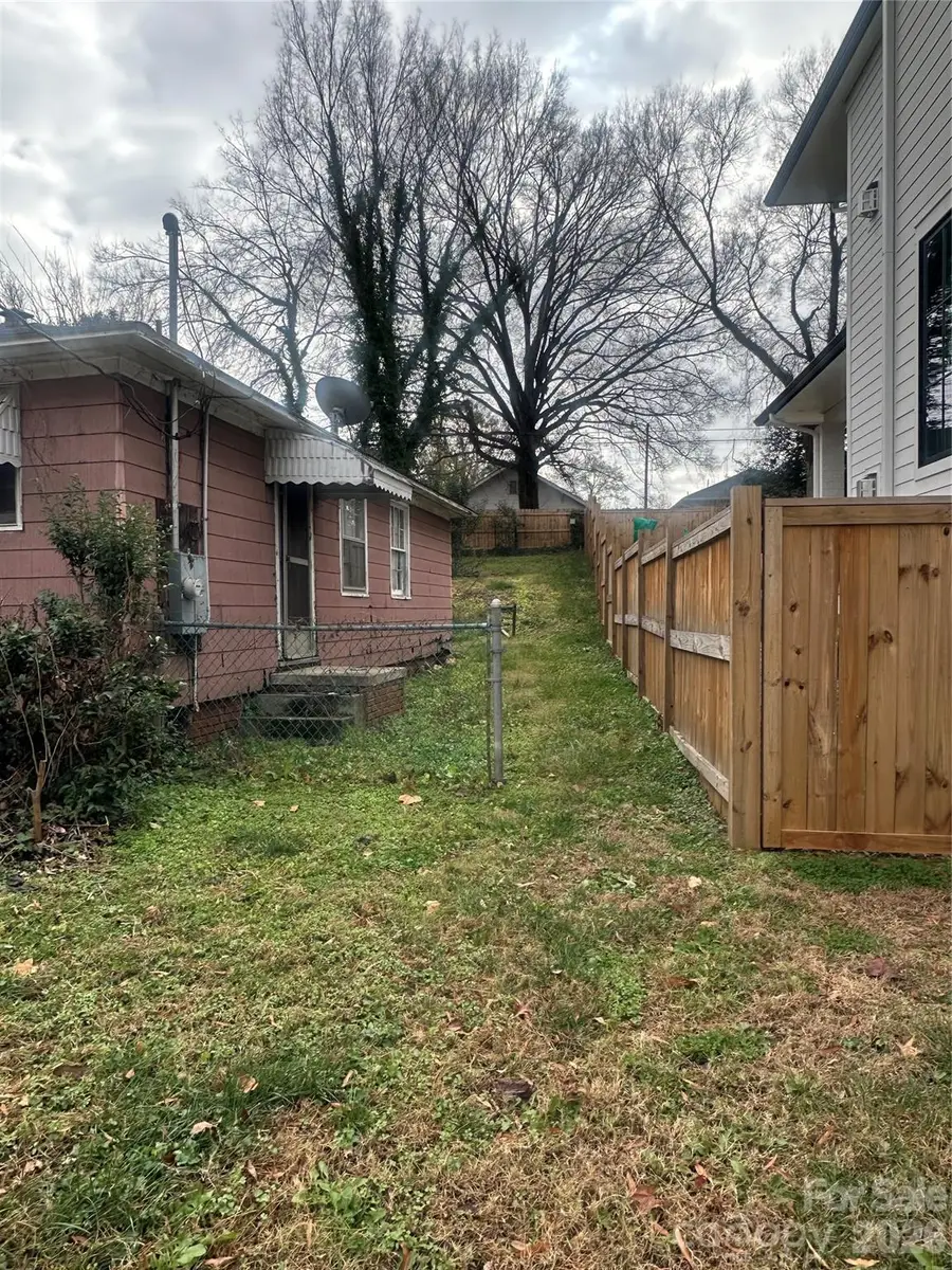 1705 Dunkirk Drive, Charlotte, NC 28203 - Image #3