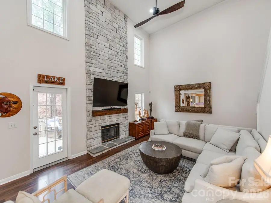 14204 Queens Carriage Place, Charlotte, NC 28278 - Image #3
