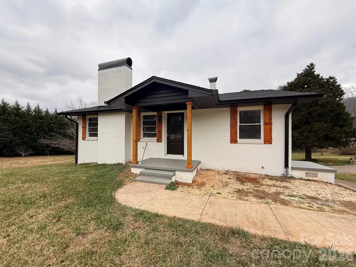 6229 Mountain Grove Road, Hickory, NC 28602 - Image #1