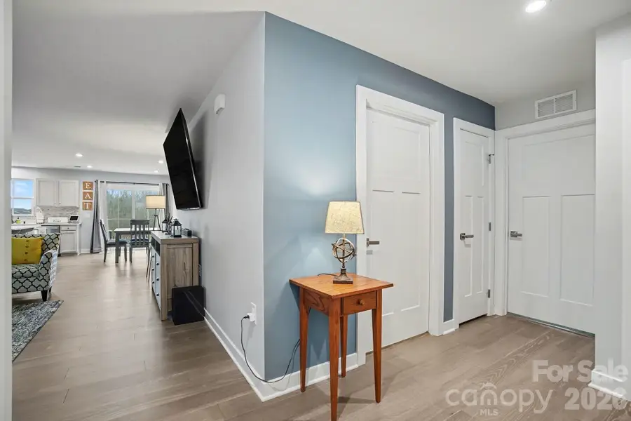 4217 Jones Creek Lane, Charlotte, NC 28215 - Image #3