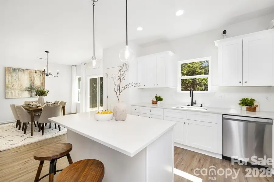 443 Dawn Circle, Charlotte, NC 28213 - Image #3