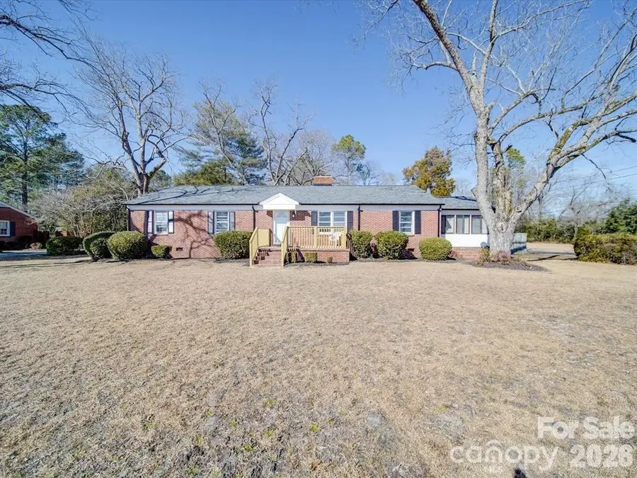 2228 W Market Street, Cheraw, SC 29520 - Image #2