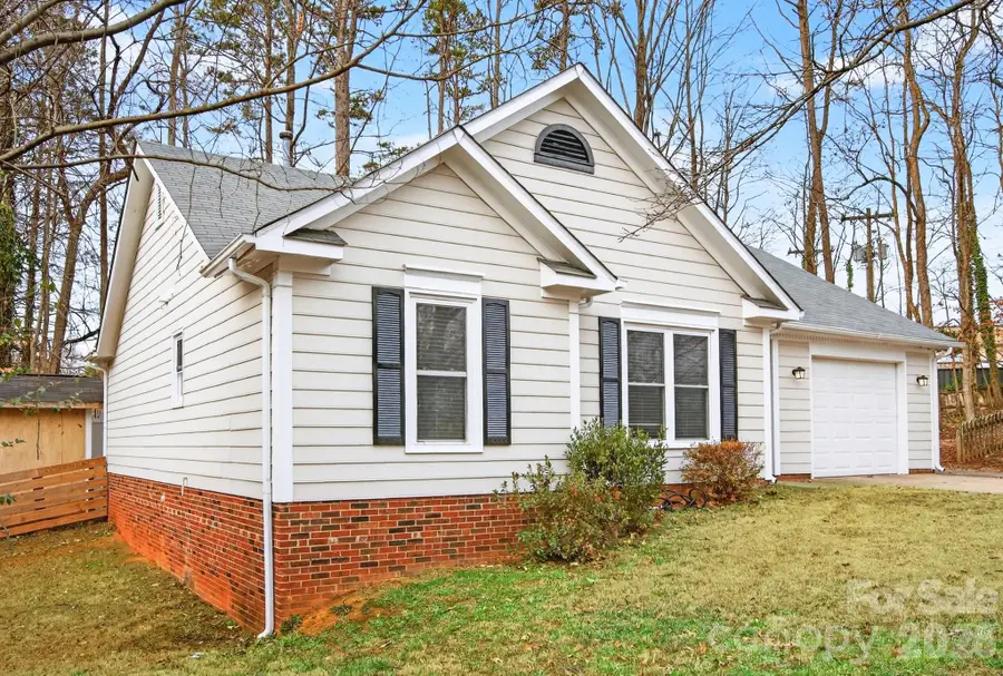 7026 Streamside Drive, Charlotte, NC 28212 - #2