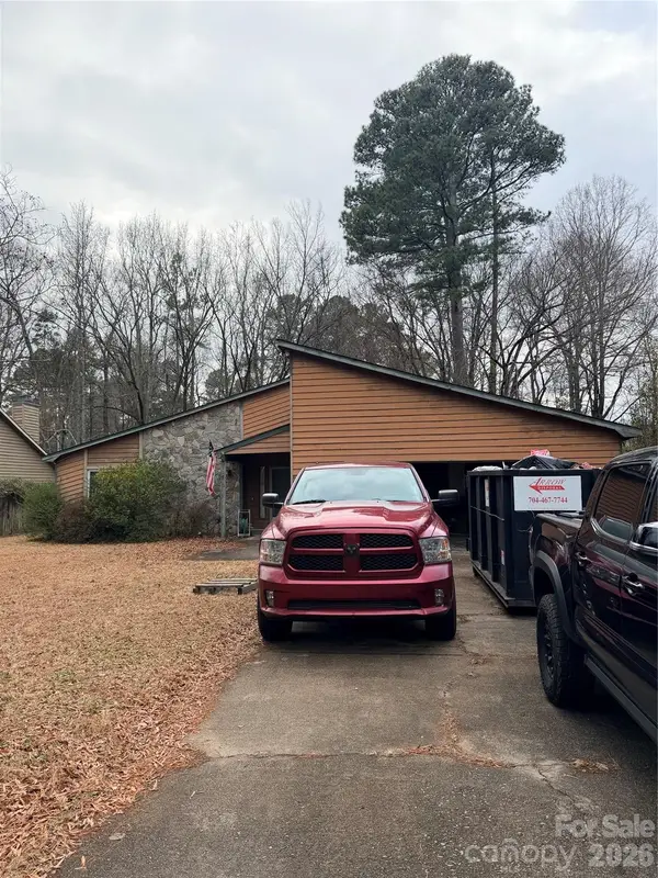 10915 Fox Mill Lane, Charlotte, NC 28277