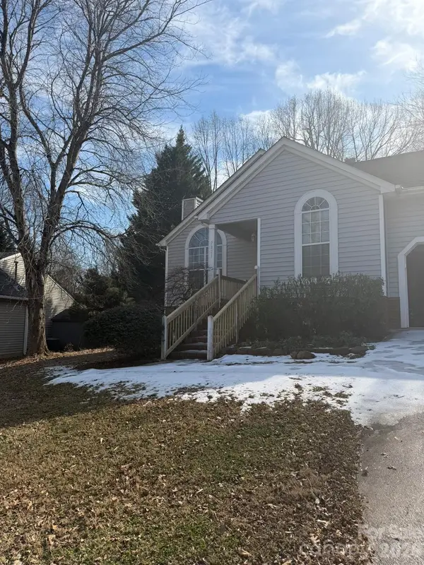 7821 Royce Hall Lane #42, Charlotte, NC 28216