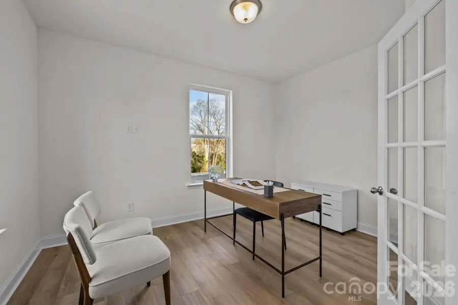 3023 Rozzelles Ferry Road, Charlotte, NC 28208 - Image #2