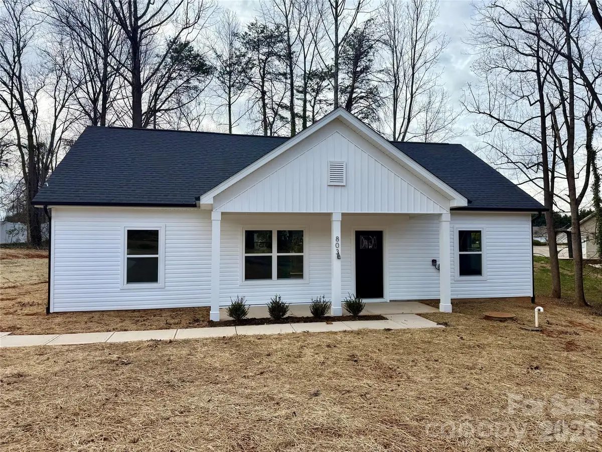 803 W 1st Street, Newton, NC 28658 - Image #1